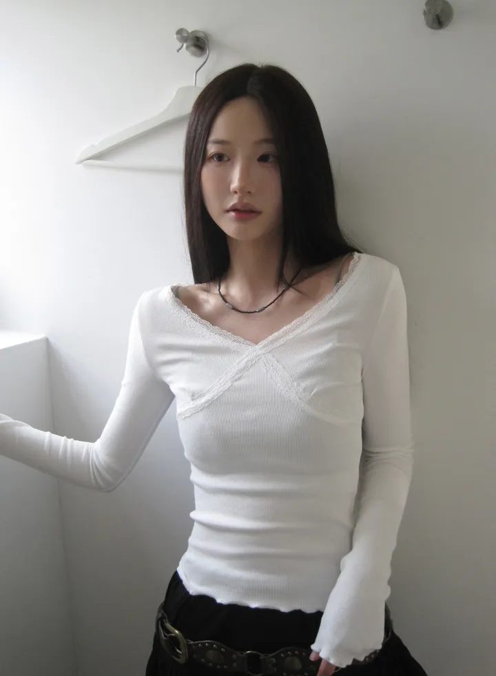 긴팔 티셔츠 모델 착용 이미지-S1L31