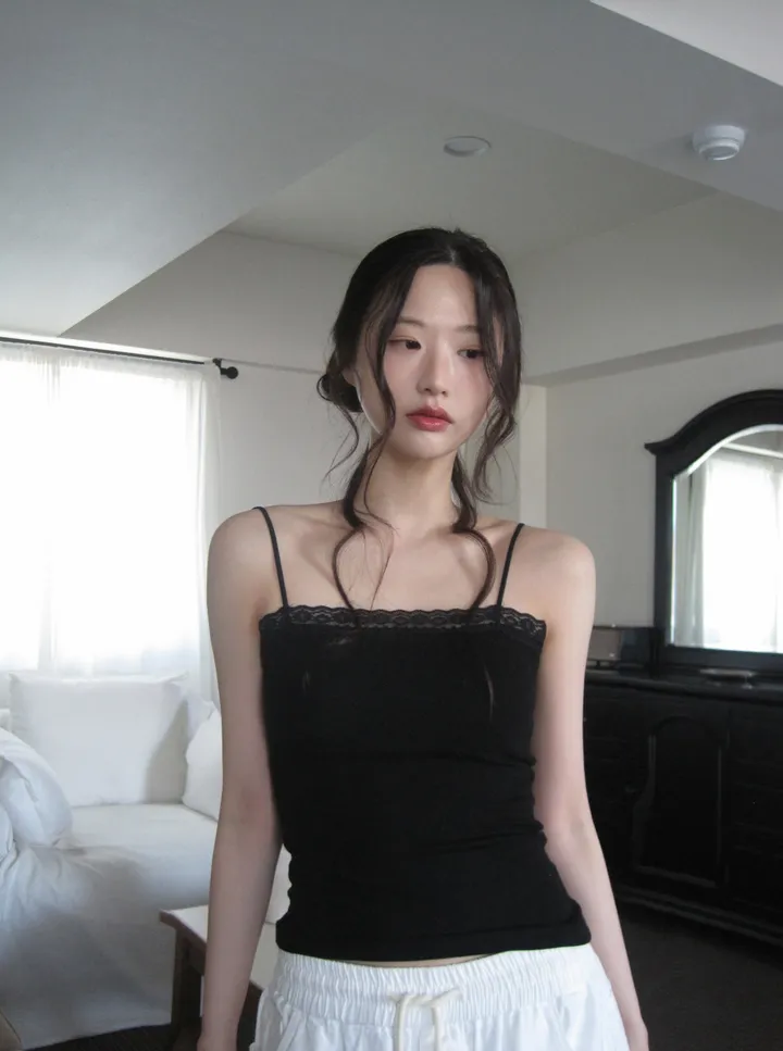 민소매 모델 착용 이미지-S1L19
