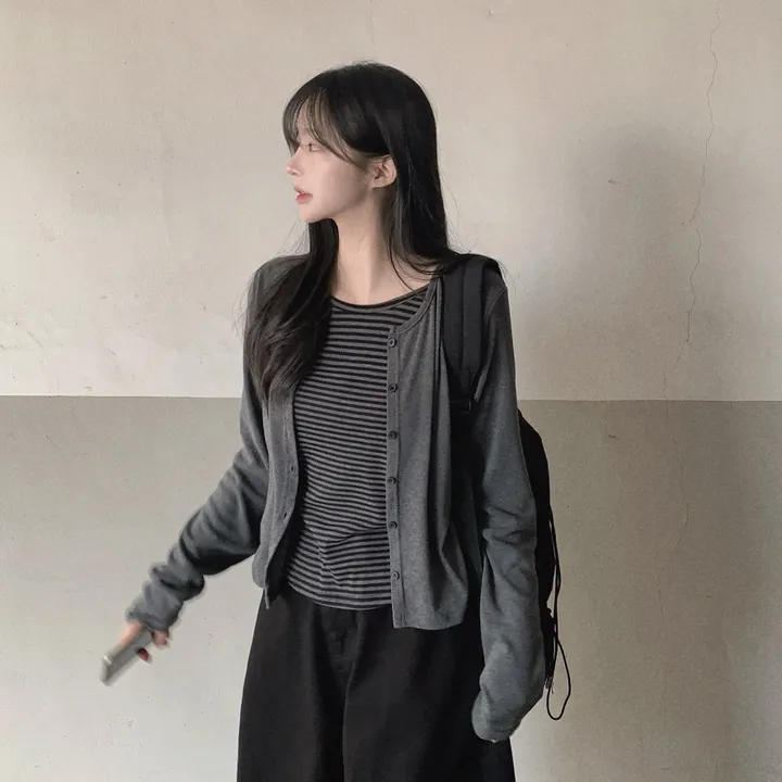 [기간특가!일체형!후회없음🖤]단가라 스트라이프 레이어드 가디건 일체형 긴팔티 2color 상세 이미지 19
