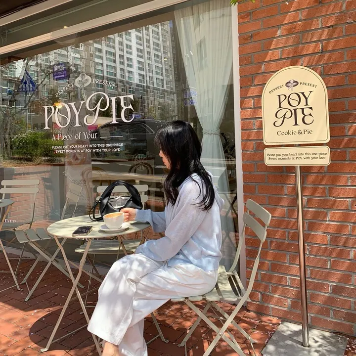 화이트 흰색 핀턱 밴딩 와이드 팬츠 상세 이미지 52