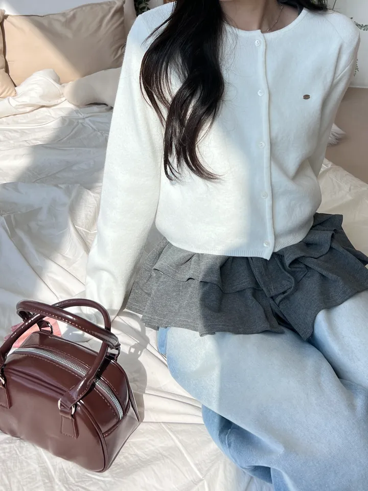 [당일출고🚀/문의폭주] 브이넥 꾸안꾸 여리핏 심볼 레이어드 베이직 봄 여름 가을 아우터 긴팔 니트 가디건 상세 이미지 27