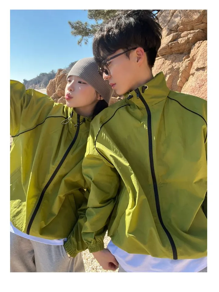 UNISEX [SS/하이넥] 래시 윈드러너 자켓 바람막이 점퍼 오버핏 커플 커플룩 시밀러룩 벌룬 와이드 트레이닝 팬츠 커플 커플룩 시밀러룩 여행 데이트 상세 이미지 8