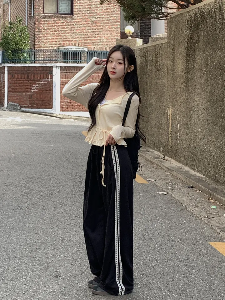 [머플러set/파스텔색감] 아투 라운드넥 펀칭 아일렛 프릴 여리핏 긴팔 가디건 3colors 상세 이미지 25