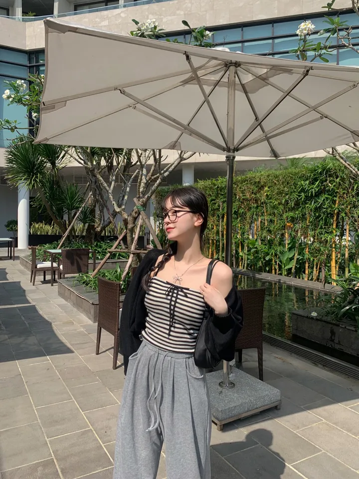 [너무예뻐🐾가디건SET] 자체제작 벌룬 골지 볼레로 니트 가디건 + 단가라 슬림 리본 나시 세트 투피스 세트웨어 SET 스트라이프 탑 사계절 블랙 봄 간절기 새학기룩 1COL 상세 이미지 22