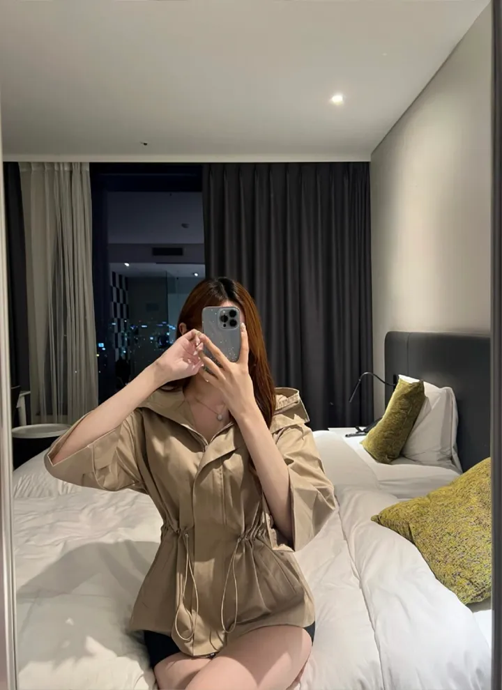 *주문폭주🖤*[이건무조건!!/고퀄] 막스 후드 스트링 셔링 점퍼 바람막이 후드집업 셔링 프릴 박시핏 후드점퍼 야상 수입의류 데일리 마실룩 3color 상세 이미지 5