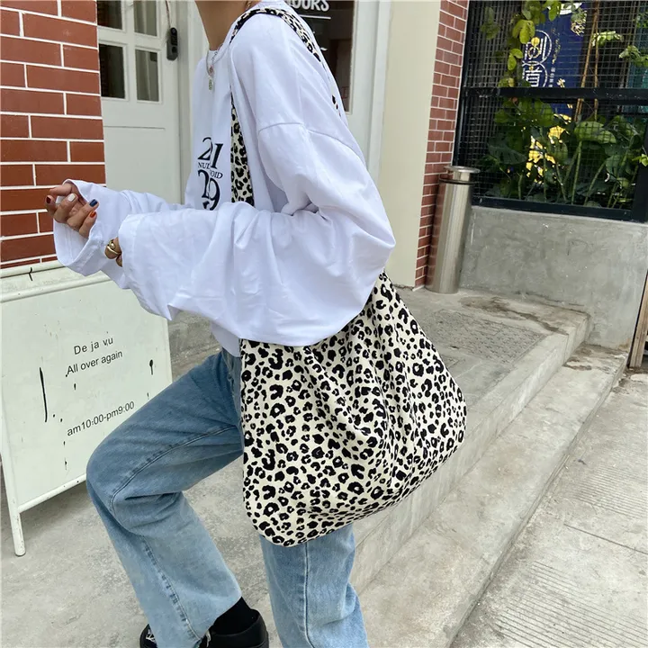 🥰당일출고✅ 에코백🎀 가벼운가방 데일리백 보조가방 산책가방 숄더백 시장가방 장바구니 쇼퍼백 비치백 대학생 캐주얼 빈티지 쇼핑백 대용량 숙녀용 레퍼드 크로스백2 상세 이미지 6