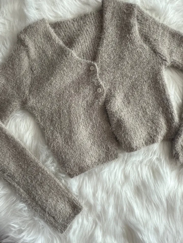 🍓딸기우유같은🥛 미친색감💕 후회❌ 솔잎데이지가디건 청순개강룩 가디건 볼레로 퍼볼레로 크롭가디건 니트가디건 니트 봄가디건 겨울가디건 퍼가디건 앙고라 아우터 간절기 개강룩 상세 이미지 22