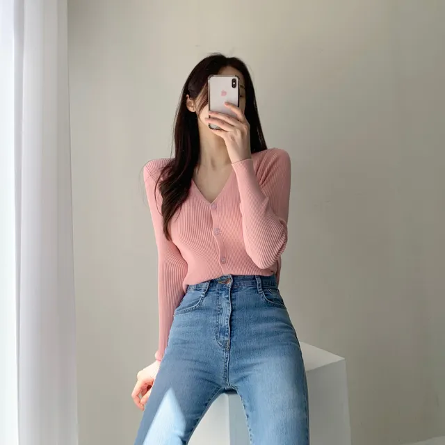 [묶음할인] 소프트 촉감 브이넥 글램핏 골지 가디건 ﻿아이보리 베이지 블랙 연두 소라 핑크 연보라 와인 카키 겨자 에메랄드 개강룩 새내기룩 봄 벚꽃룩 꽃놀이룩 개강여신 상세 이미지 15