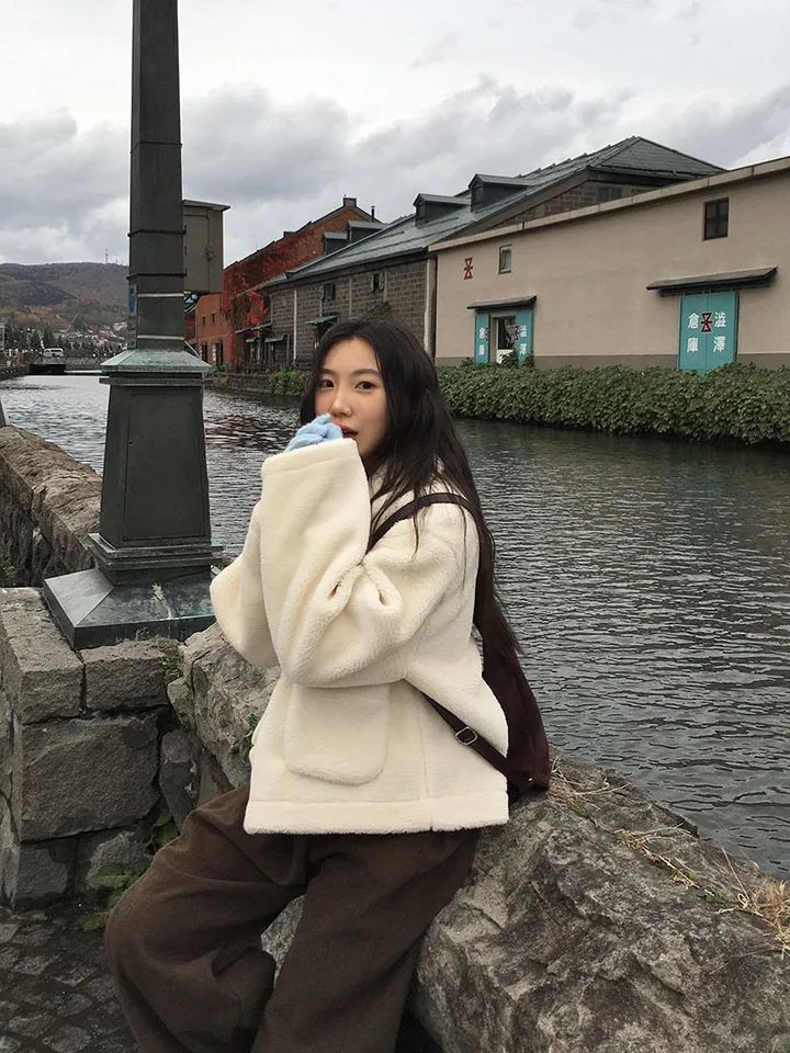 [왕따뜻🤎몽글몽글 *떡볶이코트* 양털 떡볶이자켓 겨울자켓 연말룩] 몽실양털떡볶이코트 상세 이미지 14