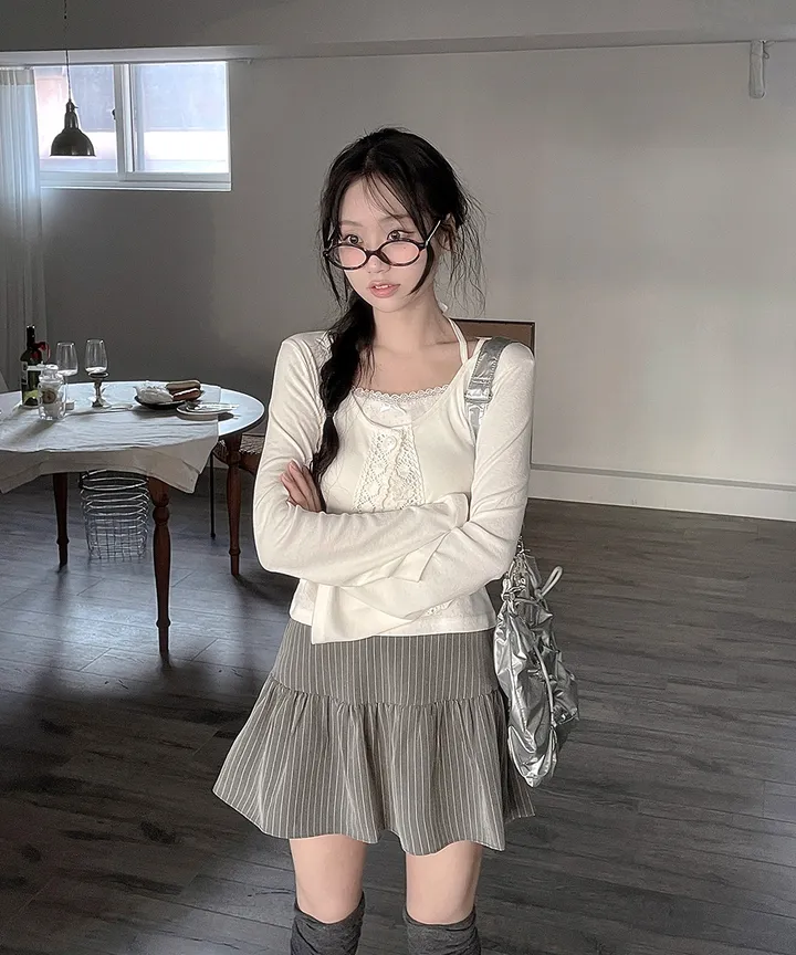 [발레코어💗몸매보정✨] 헤나 레이어드 슬림핏 크롭 유넥 트임 리본 스트랩 원버튼 레이스 가디건 겨울 봄 / 가디건 니트가디건 긴팔티셔츠 레이어드 슬림핏 기본티 이너티 뮤잉 상세 이미지 7