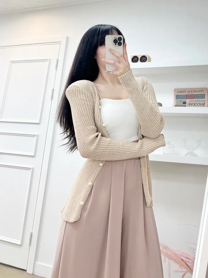 ✨여름부클소재!✨어깨패드O 언발 사선 진주 부클 가디건 니트 (4COLOR) 여름니트 여름가디건 진주버튼 옆단추 트임 가디건 상세 이미지 12