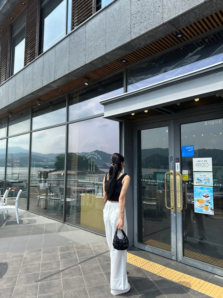 [당일출고/주문폭주🚀] 텐바이미 프리즘 반짝이 미니 패딩가방 구름백 퀼팅가방 누빔가방 폼폼가방 미니가방 엠보싱 상세 이미지 27