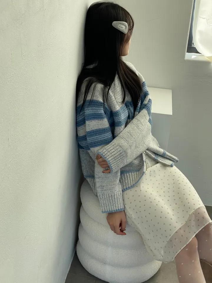 긴팔 티셔츠 모델 착용 이미지-S1L56