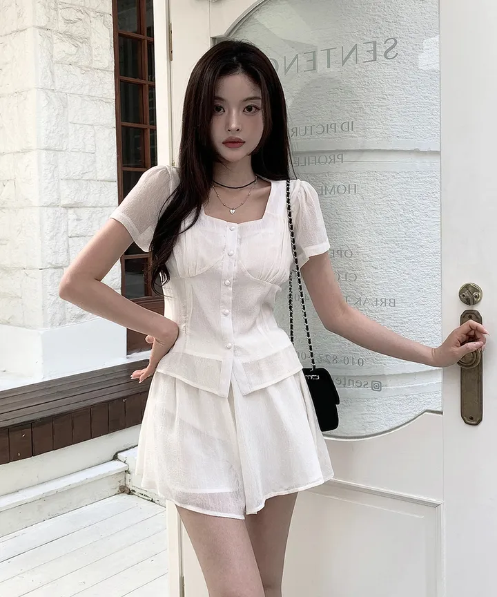 [투피스 set💗치마바지] 셀럽 스퀘어넥 허리끈 여름 하객룩 반팔 블라우스 미니 스커트 치마바지 투피스 세트 / 데이트룩 미니원피스 클래식블랑 상세 이미지 14