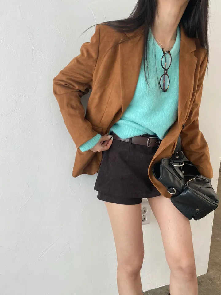 긴팔 티셔츠 모델 착용 이미지-S1L57