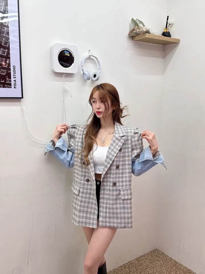 [봄신상/유니크아우터] 루즈핏 잔 체크 반반 데님 퍼프 퍼프 자켓 1COLOR 상세 이미지 10