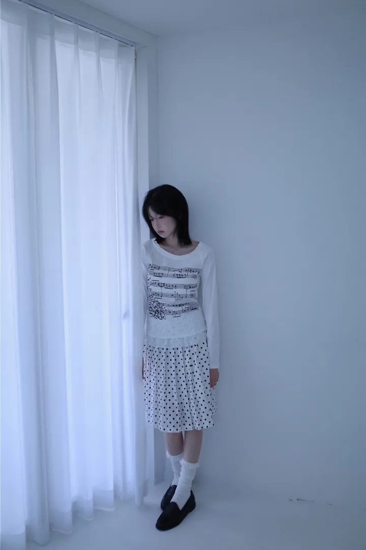 드레스 모델 착용 이미지-S1L13