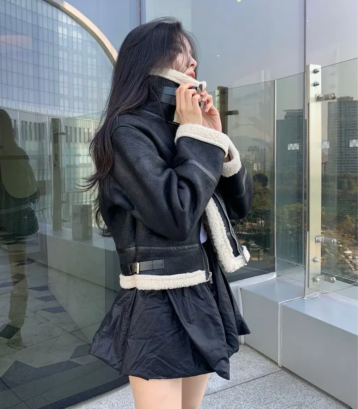 [무스탕맛집❄/유사품No!] 투버클 크롭 레더 양털 무스탕 jk 상세 이미지 17