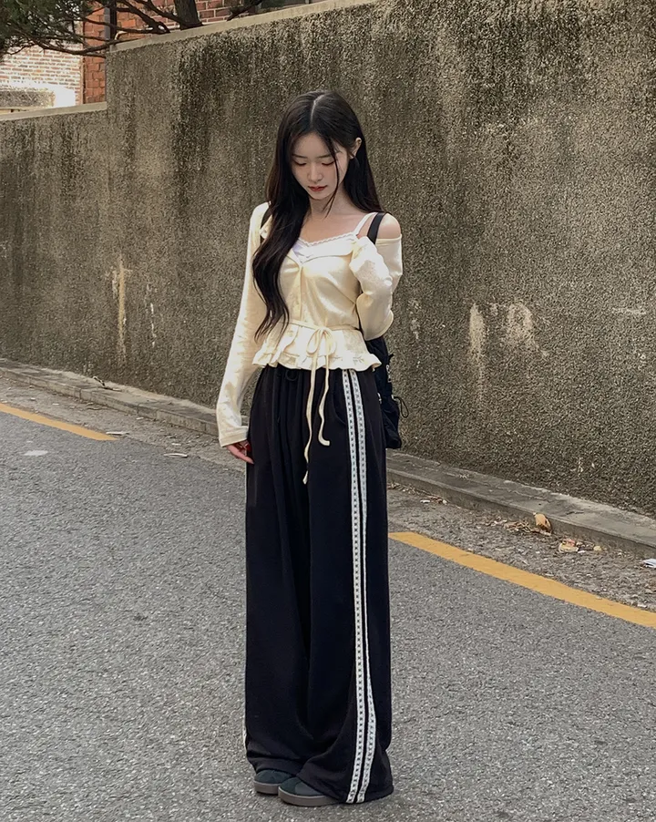 [머플러set/파스텔색감] 아투 라운드넥 펀칭 아일렛 프릴 여리핏 긴팔 가디건 3colors 상세 이미지 7