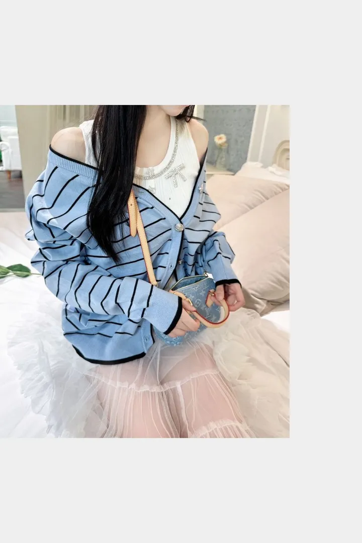 제니  스프라이프 루즈핏 가디건 상세 이미지 11