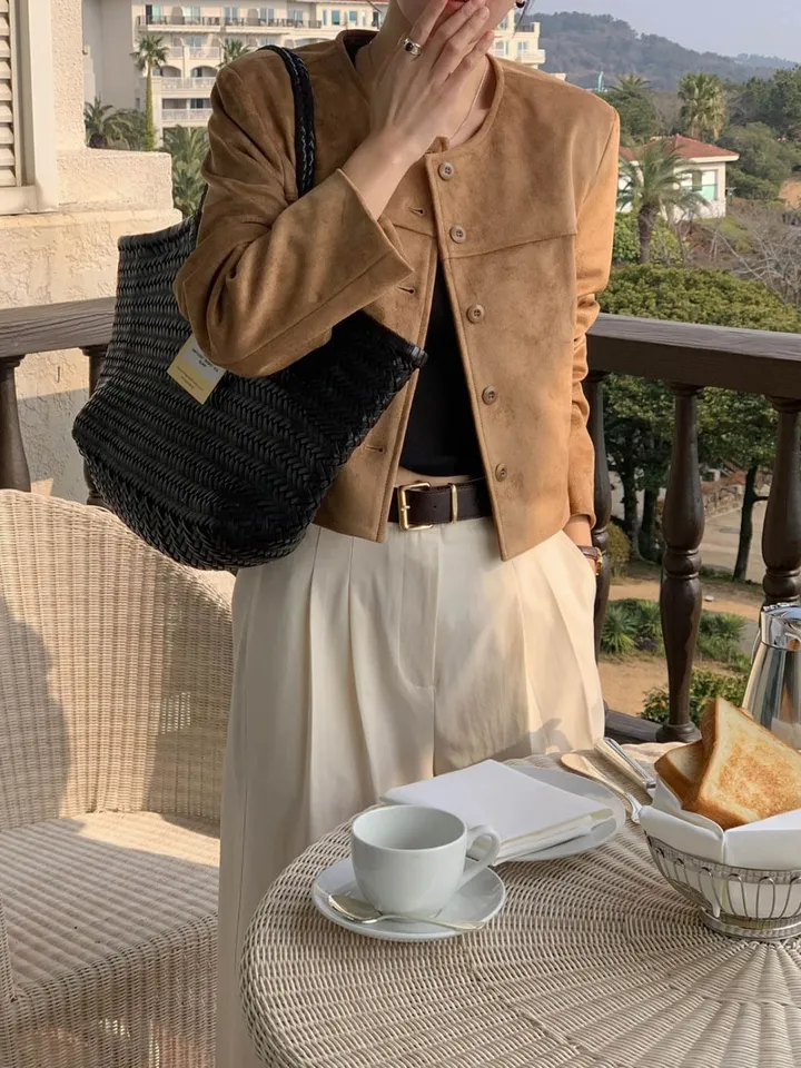 [봄신상🧡] 아잉 에이스 스웨이드 자켓 크롭 숏 라운드 포켓 하객룩 개강룩 출근룩 봄자켓 크롭자켓 상세 이미지 22
