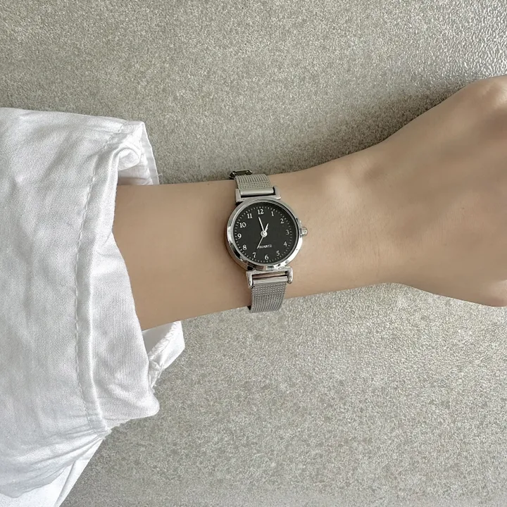 [당일발송❤️할인/약포함] 메탈시계 메탈 메쉬 손목 시계 실버 여성시계 상세 이미지 13