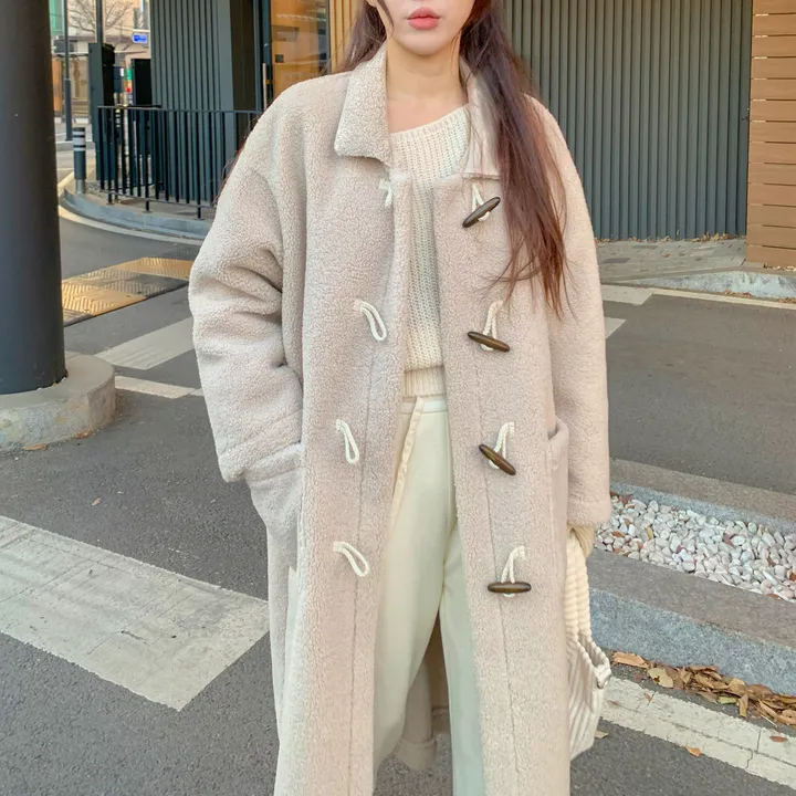 [완전강츄!!🧸한겨울까지쭉] 양털 뽀글이 롱 떡볶이 코트 더플 카라 오버핏 후리스 스웨이드 안감 부클 털 자켓 겨울 아우터 데일리 꾸안꾸 2COL 상세 이미지 2