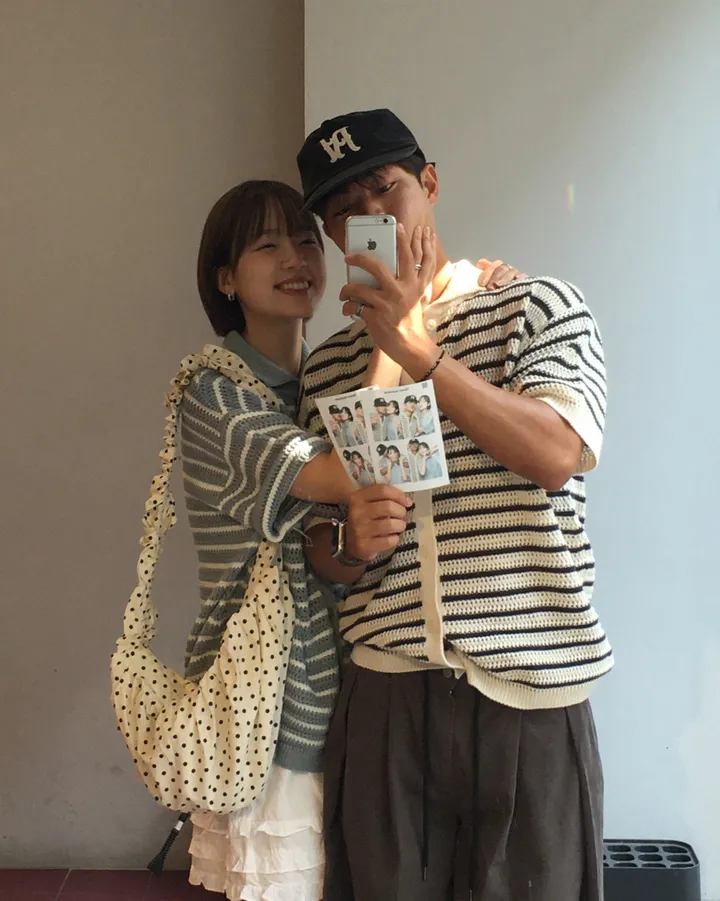 [온트추천] (UNISEX) 모리 스트라이프 카라 반팔 가디건 상세 이미지 31