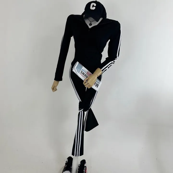 [최저가/몸매보정/데일리/운동/헬스/필라테스/코디추천] 하이 쫀쫀 스판 삼선 배색 트랙 라인 부츠컷 밴딩 레깅스 (2COLOR) 상세 이미지 25