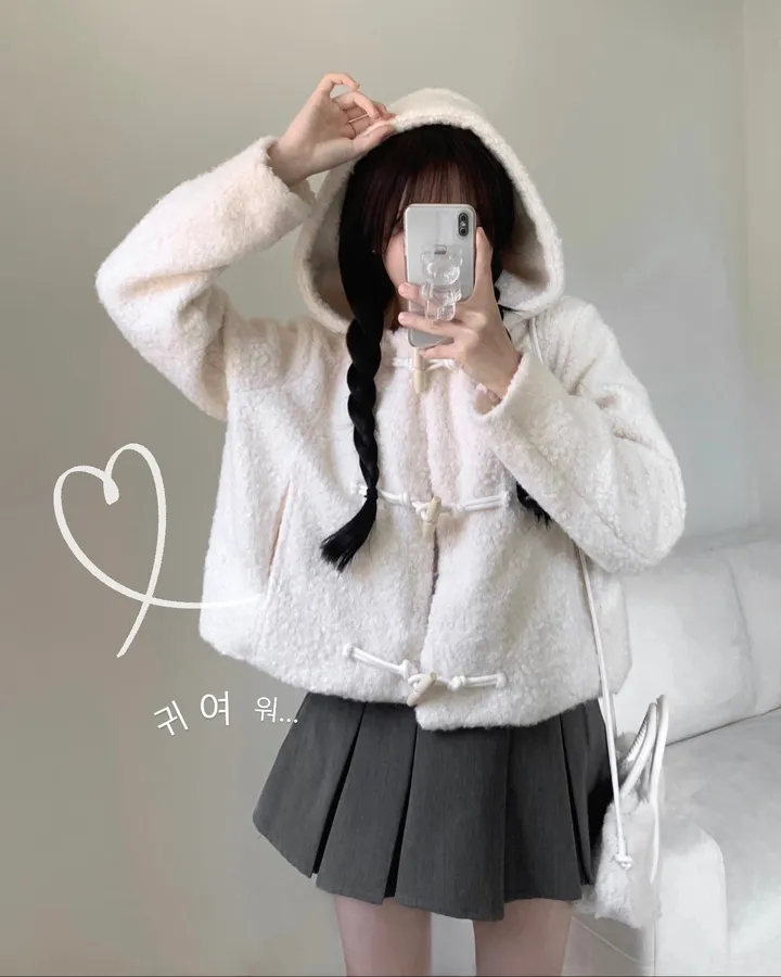 [따뜻아방핏!/모델강추💕] 비숑 더플 떡볶이 뽀글이 후드 크롭 점퍼 숏양털 코트 자켓 상세 이미지 2