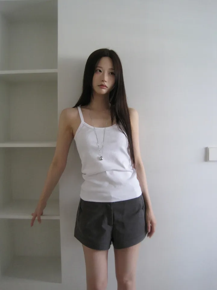 민소매 모델 착용 이미지-S1L42