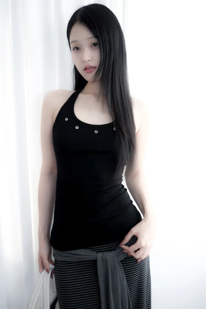 드레스 모델 착용 이미지-S1L12