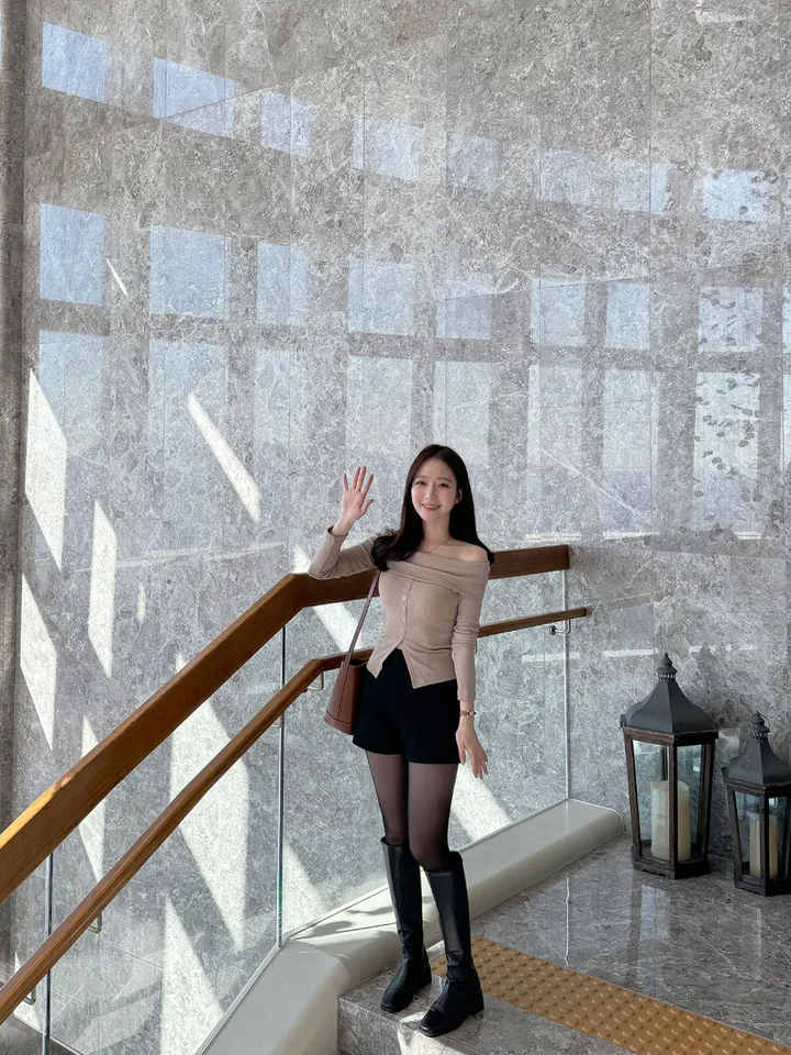 [자체제작❄/허리쏘옥/겨울ver/속바지O] 맞춤핏 엉밑살X 하이웨스트 도톰따뜻 스판 모직 반바지 숏팬츠 핫팬츠 겨울 반바지 댄스 공연 의상 크리스마스 연말룩 상세 이미지 58