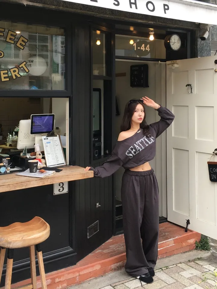 [꾸안꾸룩/세트가격] 시애틀 원 오프숄더 트레이닝 세트 상세 이미지 29