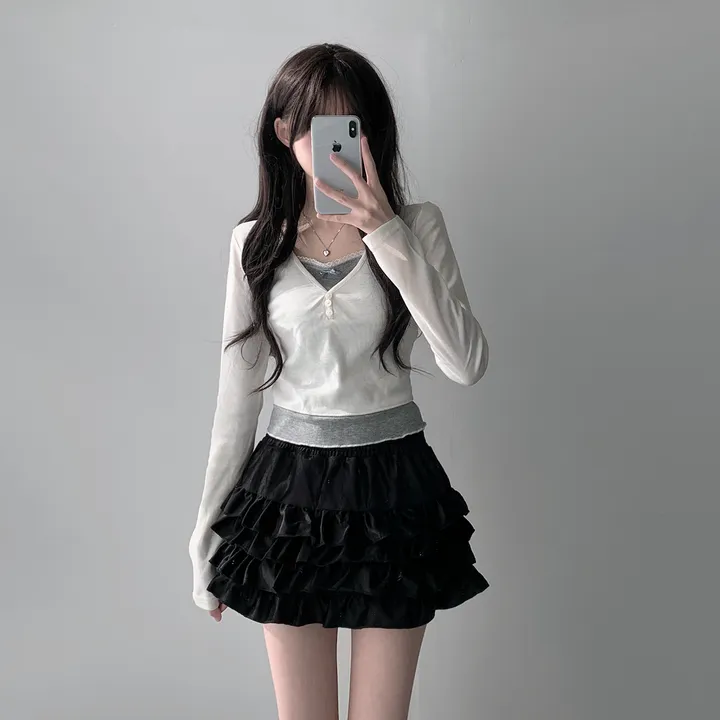 *반팔로발송/긴팔품절* [무채색+러블리/코디세트] 버튼 레이스 리본 배색 페이크 레이어드 긴팔 티셔츠+스모크밴딩 캉캉 미니 스커트 투피스 세트 상세 이미지 12