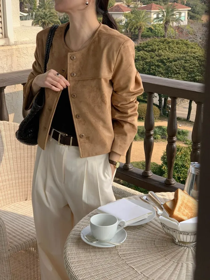 [봄신상🧡] 아잉 에이스 스웨이드 자켓 크롭 숏 라운드 포켓 하객룩 개강룩 출근룩 봄자켓 크롭자켓 상세 이미지 16
