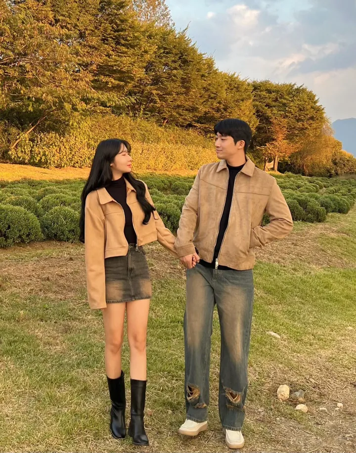 당일출고![단독/시밀러룩] 봄 가을 스웨이드 자켓 크롭 오버핏 워싱 청치마 청바지 커플룩 상세 이미지 8