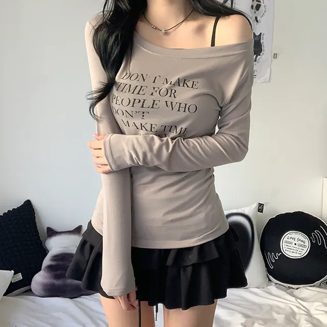 [날씬여리/3col] 해프닝 원숄더 레터링 시스루 긴팔 티셔츠 / 빈티지레터링 / 프린팅티셔츠 / 언발넥 / 오프숄더 / y2k / 트렌디 / 힙무드 / 군살커버 / 여리글램 상세 이미지 18