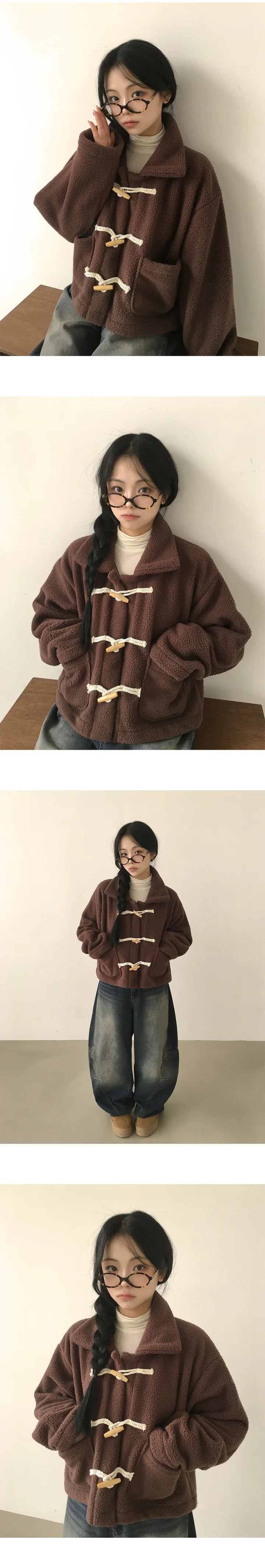 [뽀글이소재🐻/귀여움가득] 떡볶이 단추 포인트! 도톰 양털 뽀글이 떡볶이 단추 포켓 카라 숏자켓 (4color) 상세 이미지 2