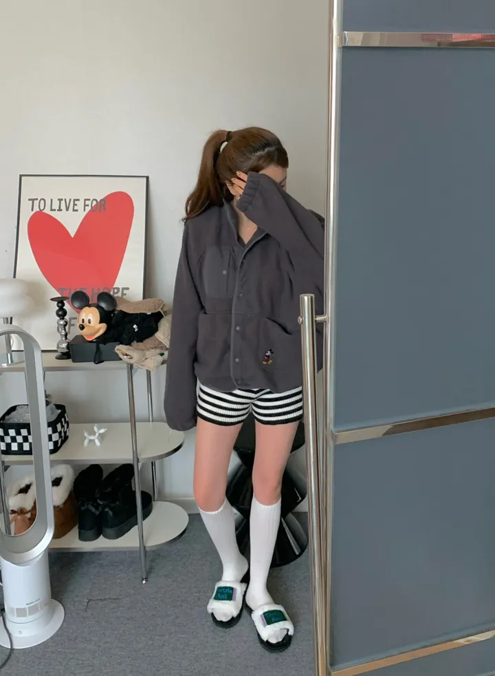 [🌠디즈니정품💭/남녀공용❤️/도링룩단독🤸] 미키 후리스 점퍼 미키마우스 캐릭터 뽀글이 집업 잠바 겨울 아우터 (3color) 상세 이미지 43