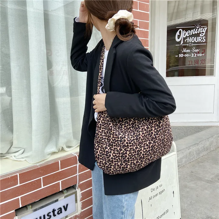 🥰당일출고✅ 에코백🎀 가벼운가방 데일리백 보조가방 산책가방 숄더백 시장가방 장바구니 쇼퍼백 비치백 대학생 캐주얼 빈티지 쇼핑백 대용량 숙녀용 레퍼드 크로스백2 상세 이미지 22