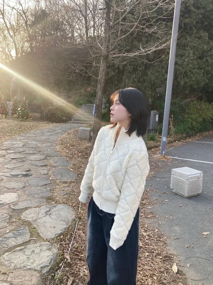 당일출고/허리꽉잡아줌/개강룩/퀼팅부클니트점퍼 상세 이미지 8