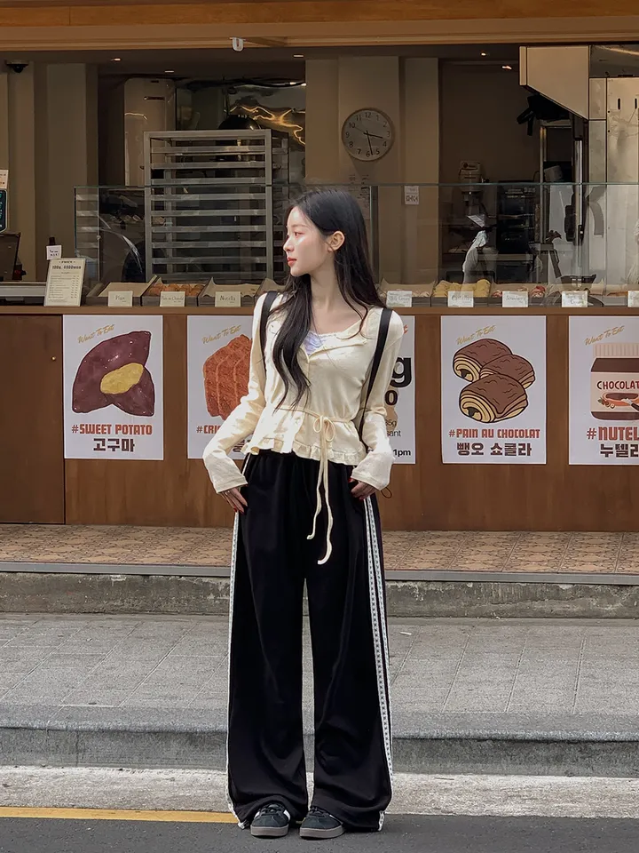 [머플러set/파스텔색감] 아투 라운드넥 펀칭 아일렛 프릴 여리핏 긴팔 가디건 3colors 상세 이미지 10