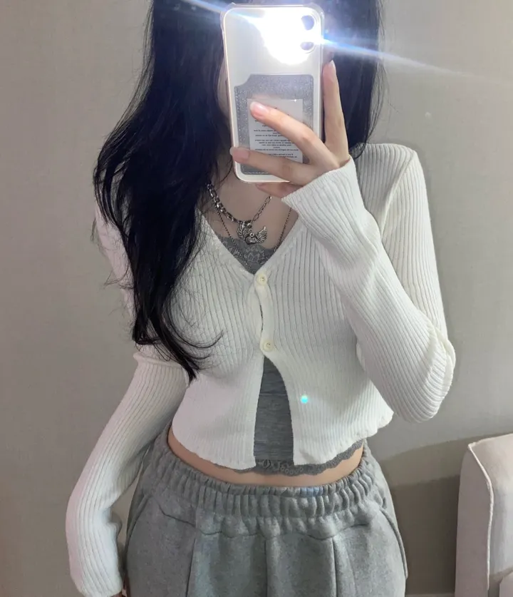 [봄신상🌷/색감보장/부드러워요☁]블라썸 브이넥 투버튼 골지 크롭 가디건 상세 이미지 11