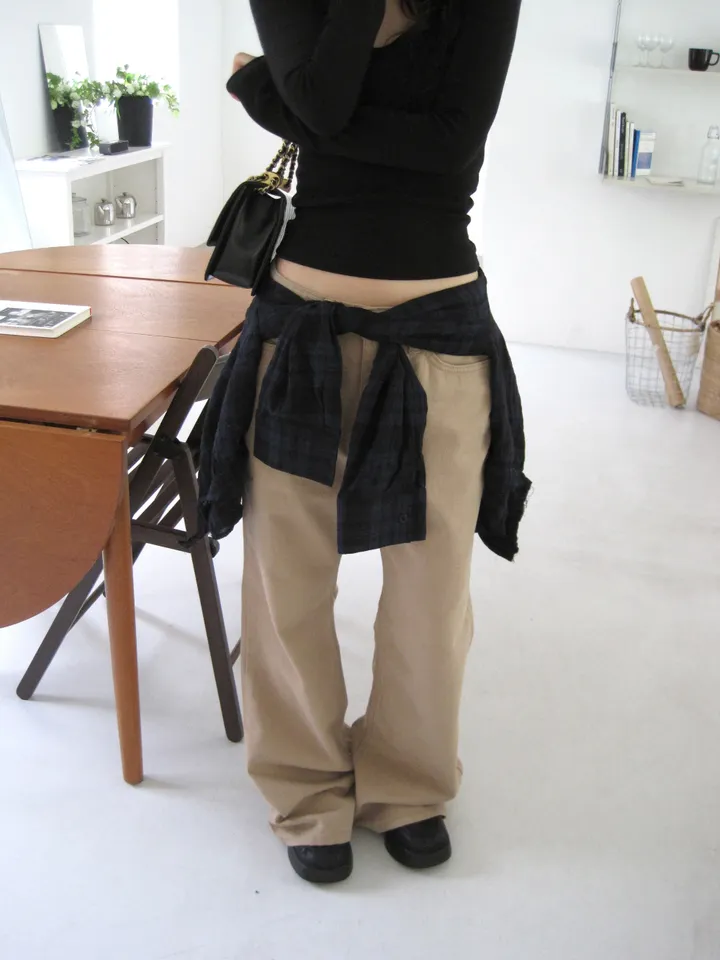 바지 모델 착용 이미지-S1L44