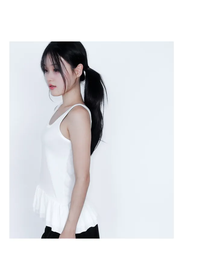 민소매 모델 착용 이미지-S1L7