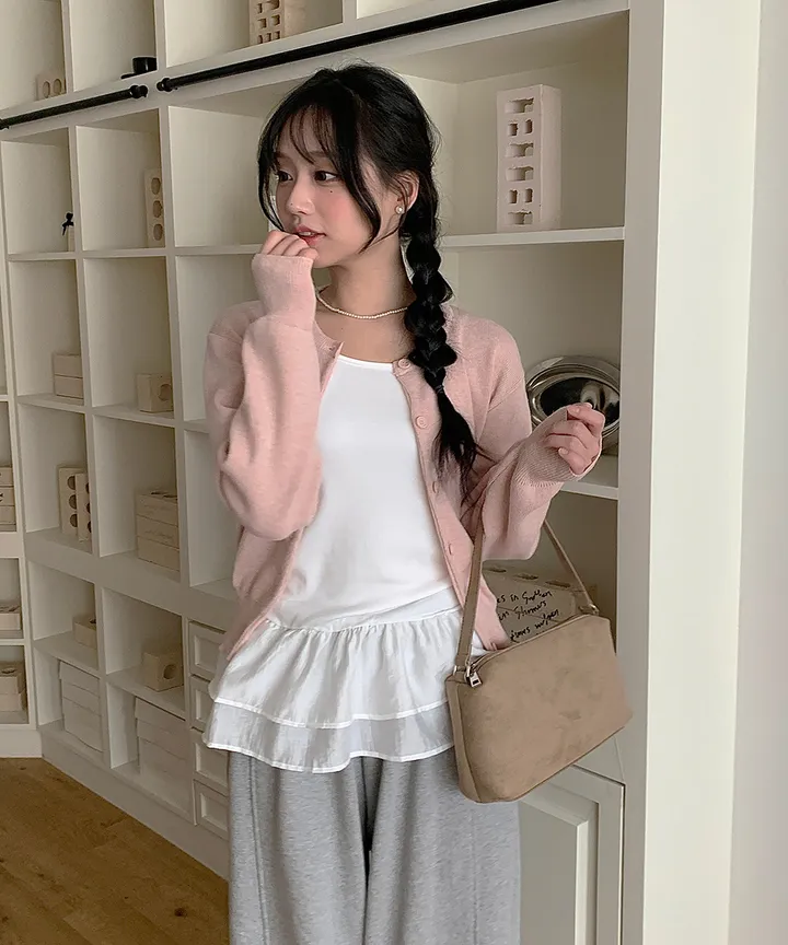 [데일리강추💗] 블러 라운드넥 가디건 봄 가을 / 출근룩 긴팔니트 봄가디건 가을가디건 하객룩 데일리룩 클래식블랑 상세 이미지 32