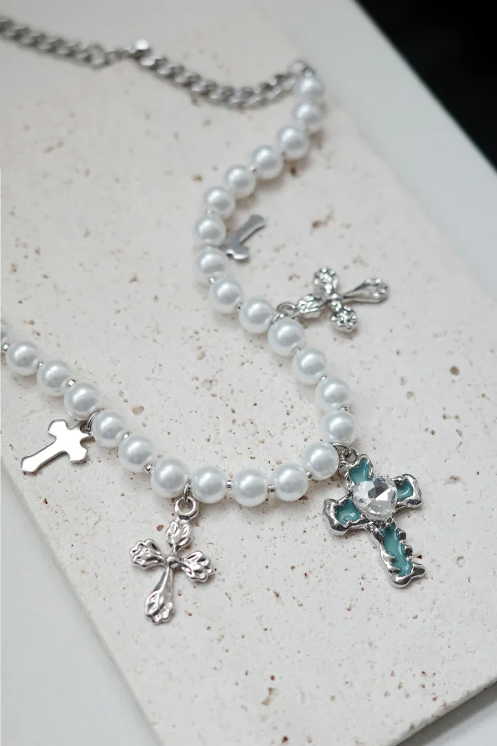 blue cross necklace | 블루 하트 십자가 진주 목걸이 상세 이미지 3