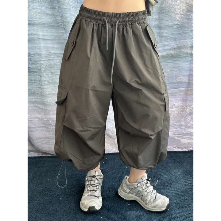 ★BEIGE 4/25 출고예정★[UNISEX]더블 포켓 커버 포인트 유니크 핀턱 카고 코튼 루즈 스트링 버뮤다 하프 팬츠(4color) 상세 이미지 6