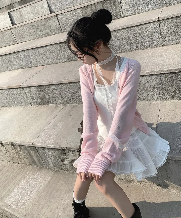 [데일리🫧벚꽃룩] 부코 펜던트 브이넥 니트 가디건 봄 가을 / 벚꽃룩 개강룩 데이트룩 여름가디건 여름니트 클래식블랑 상세 이미지 39